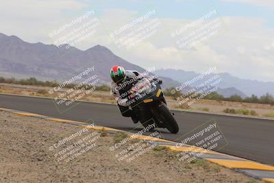 media/Sep-10-2022-SoCal Trackdays (Sat) [[a5bf35bb4a]]/Turn 14 Inside (1245pm)/